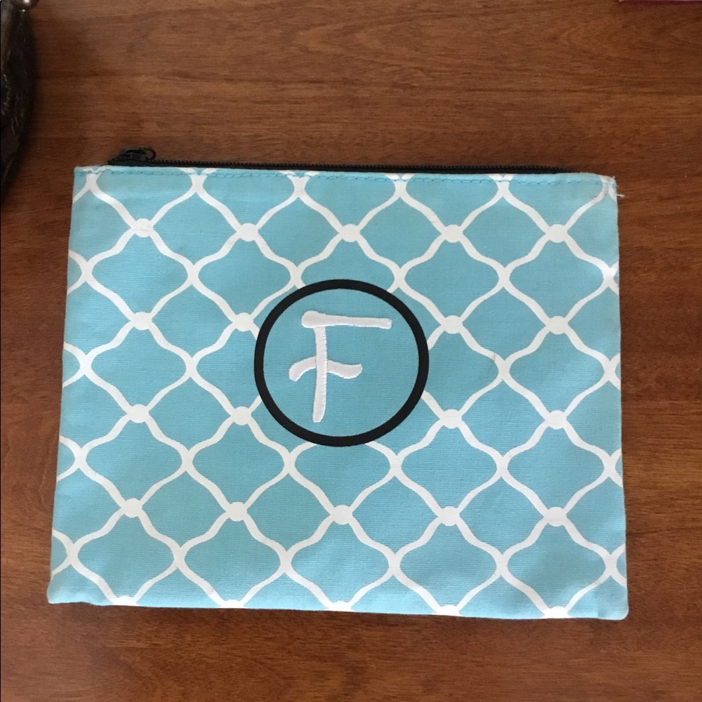Monogramed bag F